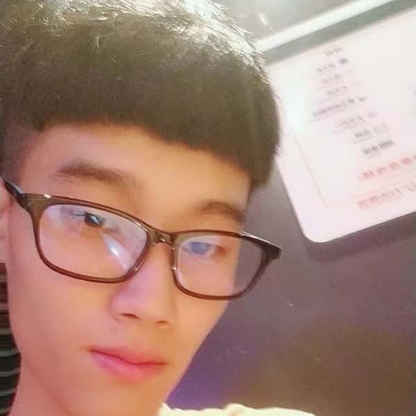 河南26岁单身帅哥真诚找对象-茂名征婚相亲网