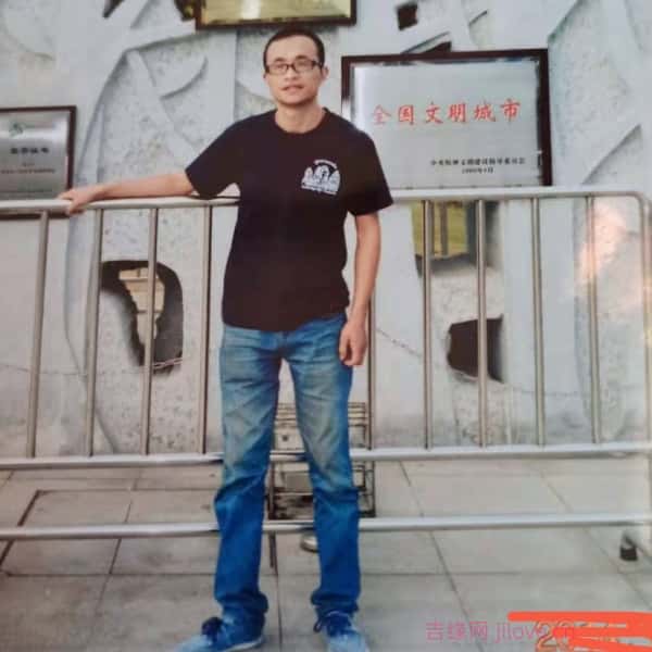 江苏36岁单身帅哥真诚找对象-茂名征婚相亲网